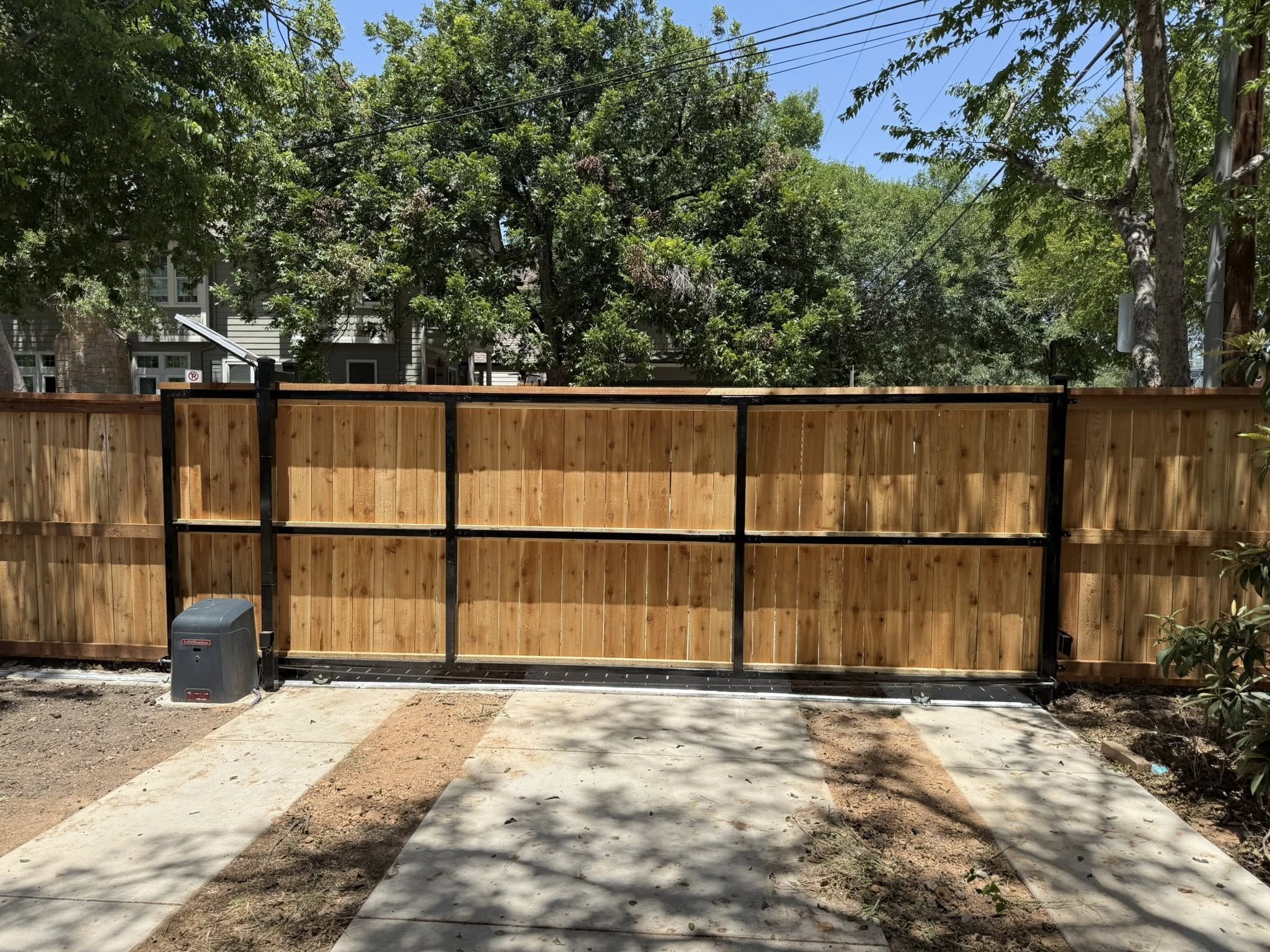 fence contractor Bee Cave TX